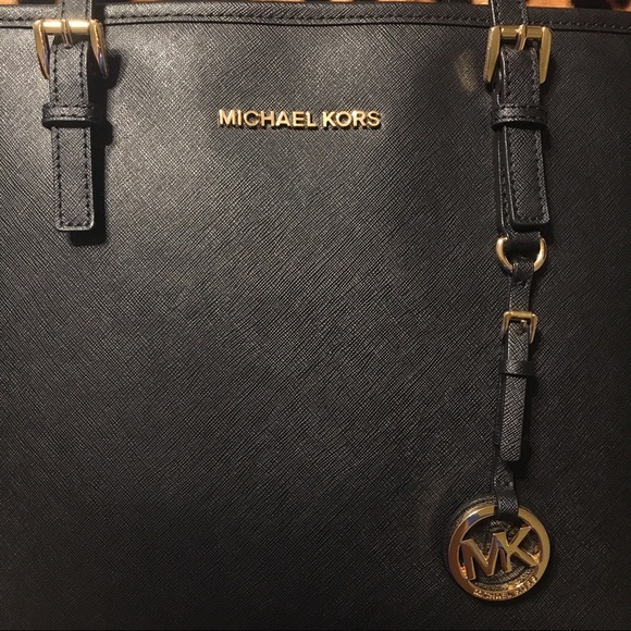 Michael Kors Jet Set tote - Picture 2 of 8